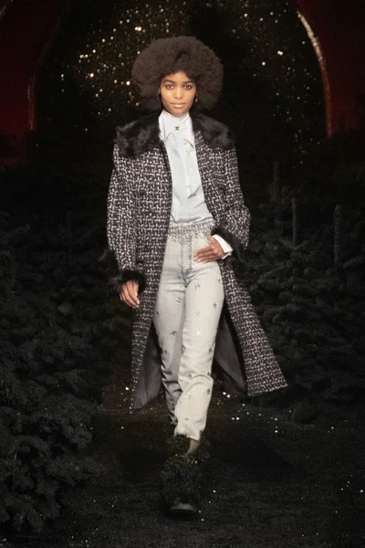 Look 13
